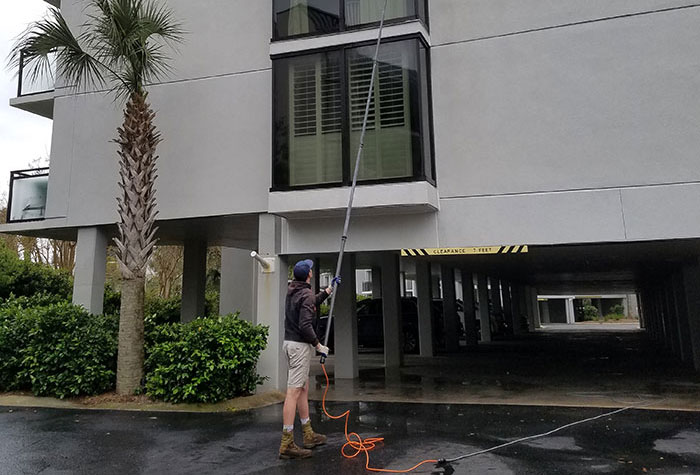 Residential Services Low Pressure House Washing